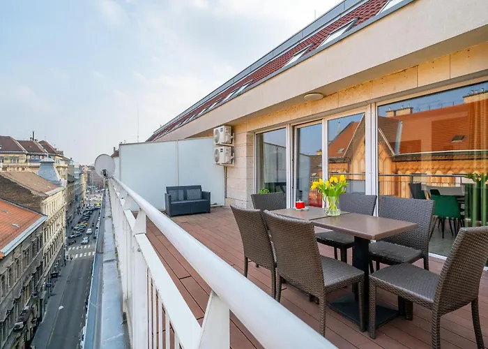 Skyline Terrace Apartament *